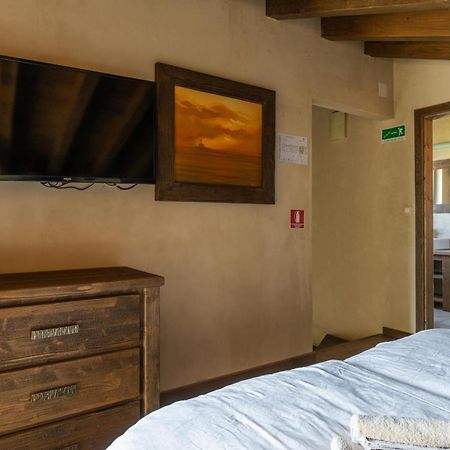 Villa Castagna Near The Sea With Private Pool And Sauna Premantura Buitenkant foto