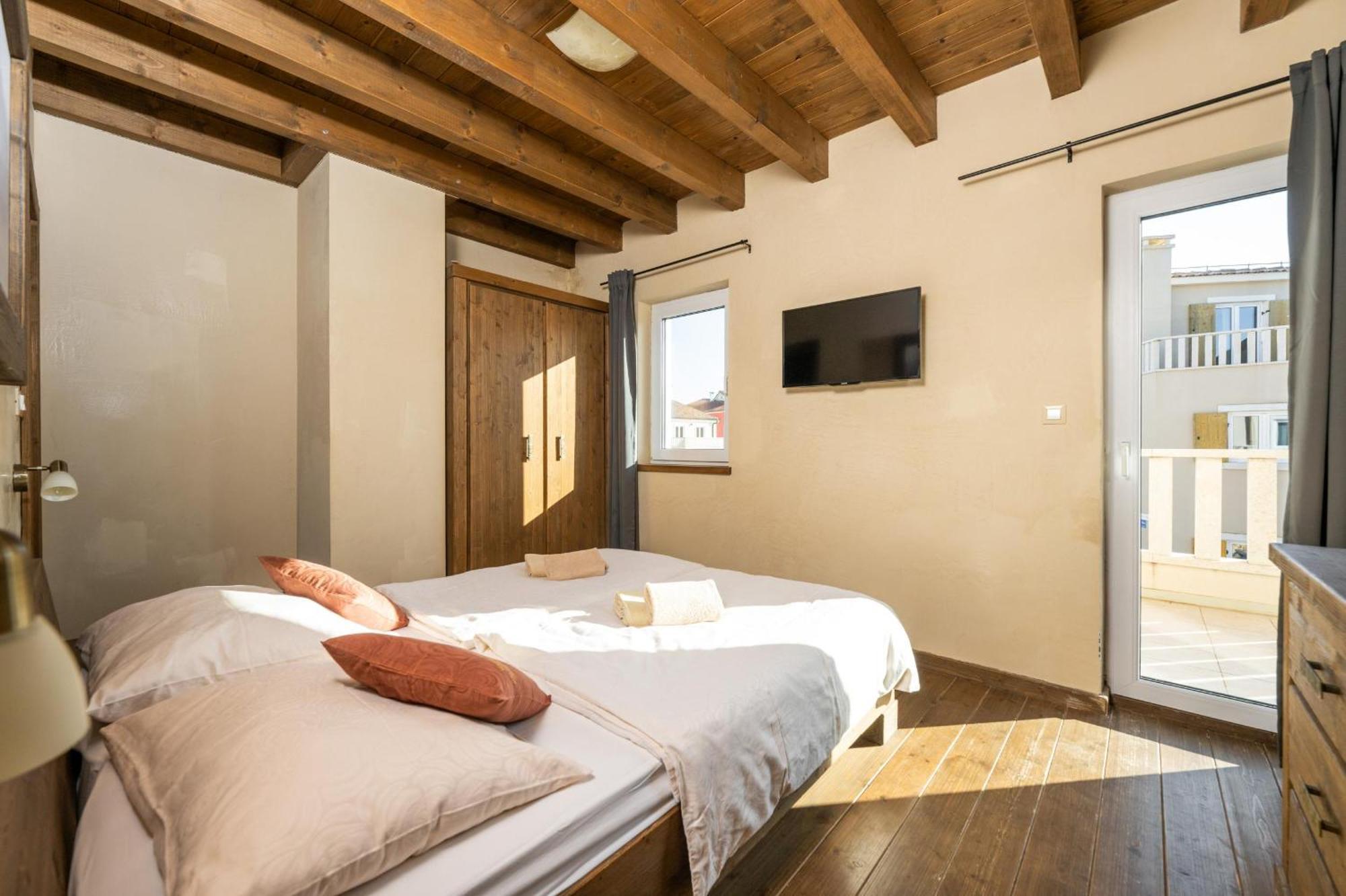 Villa Castagna Near The Sea With Private Pool And Sauna Premantura Buitenkant foto