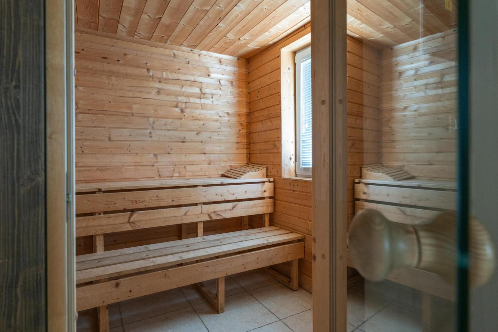 Villa Castagna Near The Sea With Private Pool And Sauna Premantura Buitenkant foto