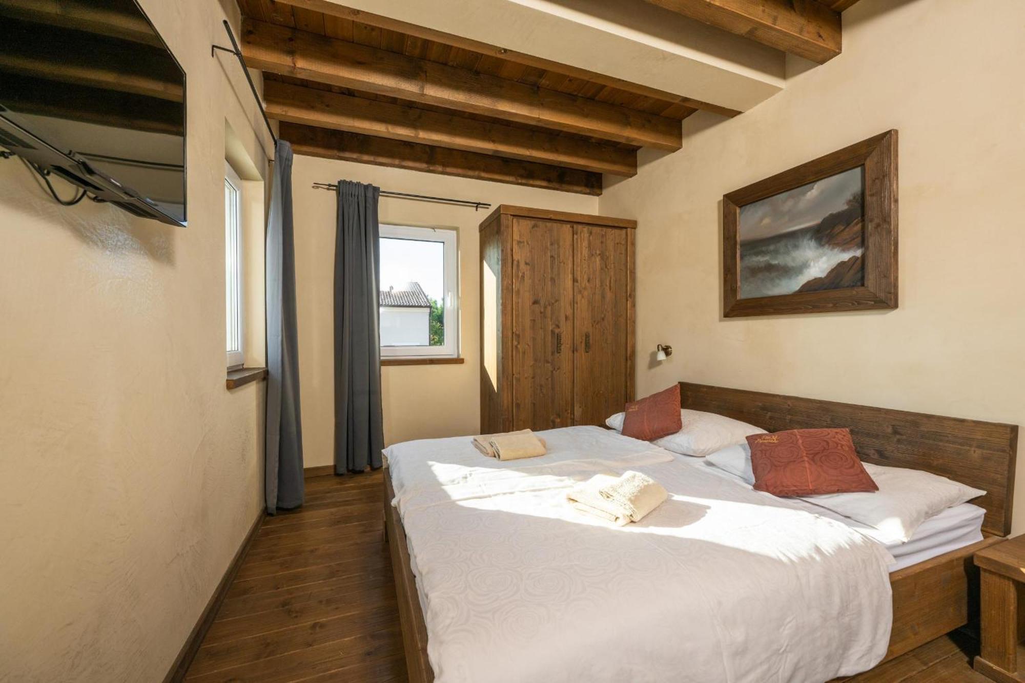 Villa Castagna Near The Sea With Private Pool And Sauna Premantura Buitenkant foto