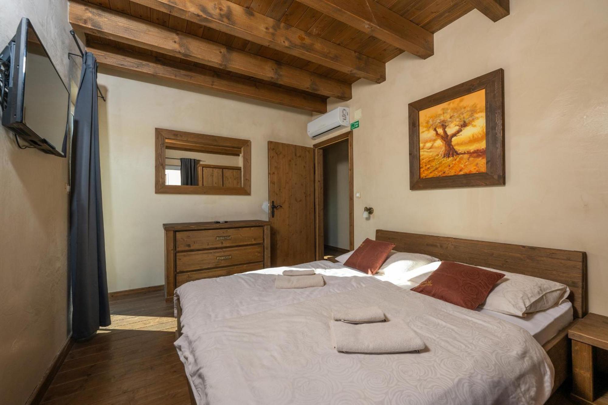 Villa Castagna Near The Sea With Private Pool And Sauna Premantura Buitenkant foto